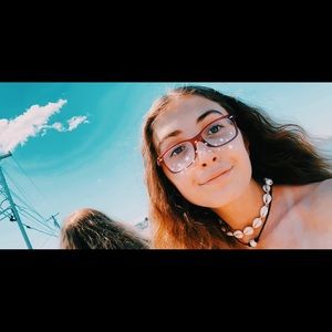 Meet your Posher, Sierra